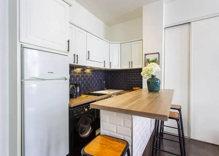 Sentier Historical Center Charming & Cosy Apartment